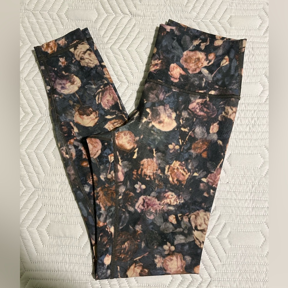 Lululemon Luxtreme Wunder Under High-Rise Tight *Full-On Luxtreme 28"